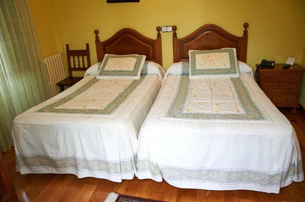 Hotel Los Angeles Santillana del Mar Cameră foto